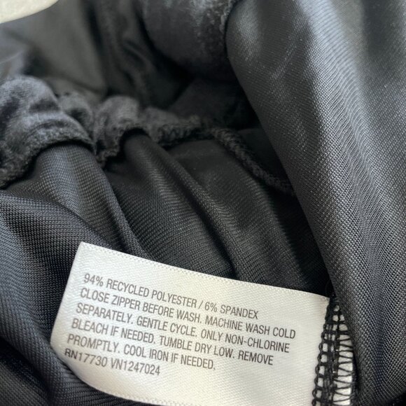 NEW Women's M Jumpsuit Velvet Sleeveless Halter High neck Black A new day 1614 - Picture 6 of 9